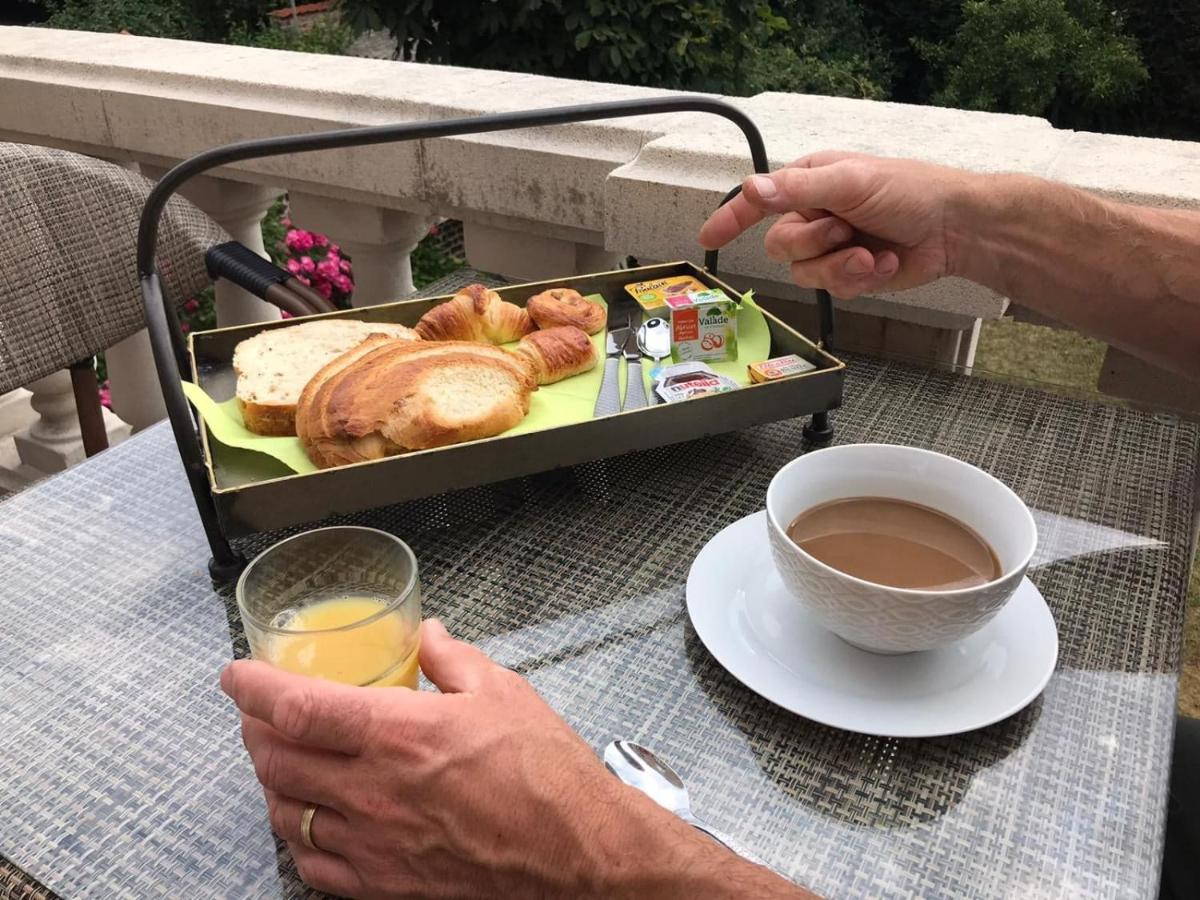 A La Villa Perroy Les Chambres Sont Spacieuses Et Les Petit-Dejeuners Offerts Dunkierka Zewnętrze zdjęcie